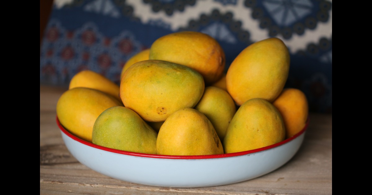 Mangoes-9 Best Weight Gain Foods That Really Work, Say Dietitians