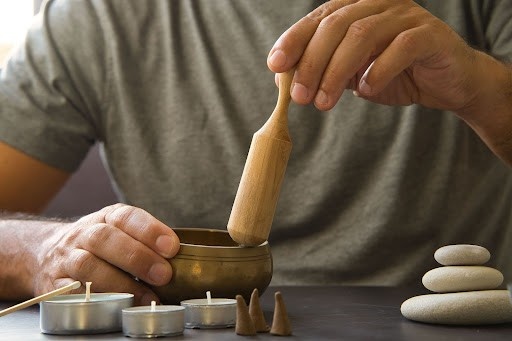 How To Use A Tibetan Singing Bowl-The Top 5 Health Benefits of Using Tibetan Singing Bowls